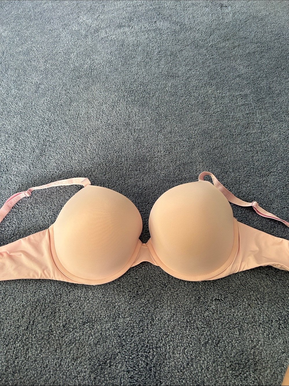 Victoria’s Secret Seamless Pink T-Shirt Push Up Bra - 38D - Picture 2 of 8